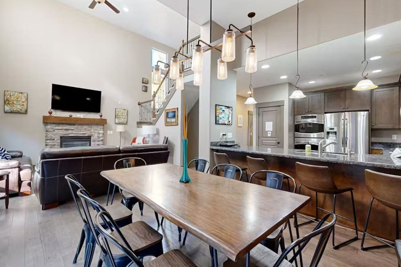 871 Benjamin Pl - Photo 2 of 17