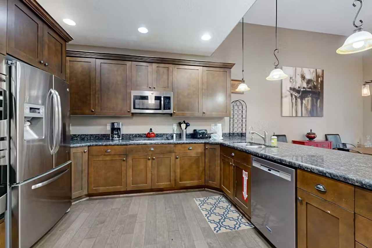 871 Benjamin Pl - Photo 3 of 17