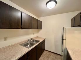 619 Laurel Ct - Photo 1 of 1