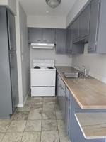 featured image of 3 Claremont Pl #B