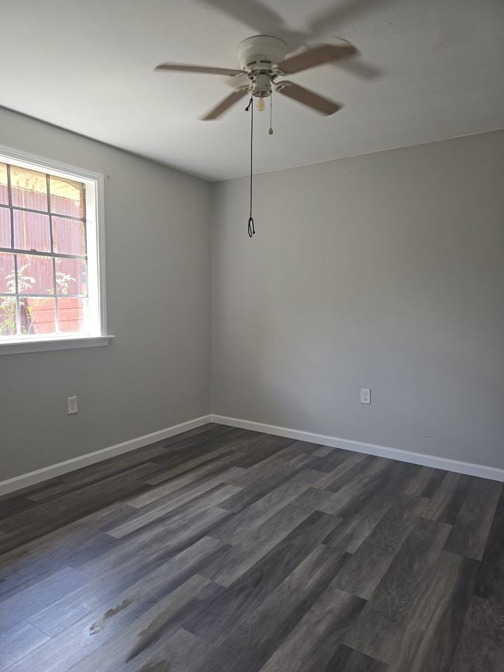 3 Claremont Pl #B - Photo 2 of 5
