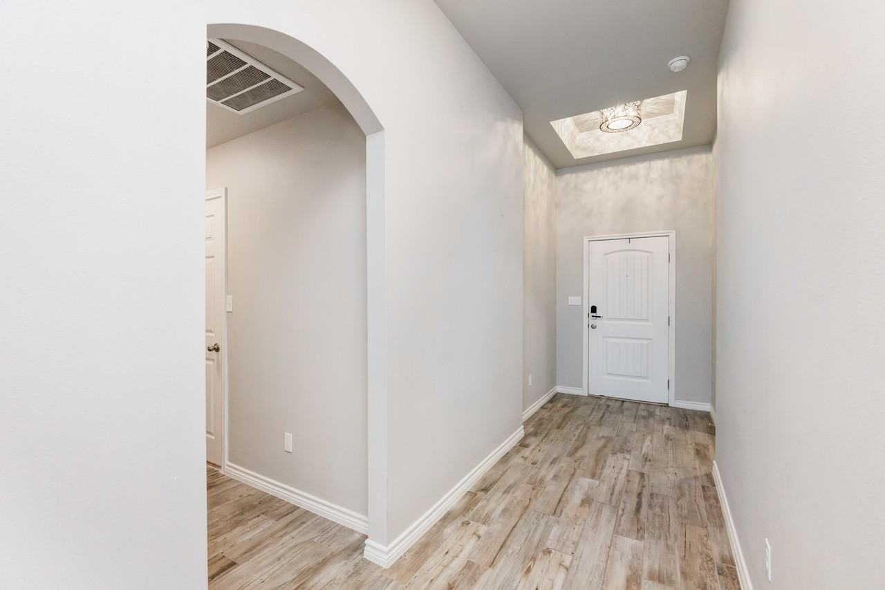 7713 Killebrew Dr #NA - Photo 3 of 14