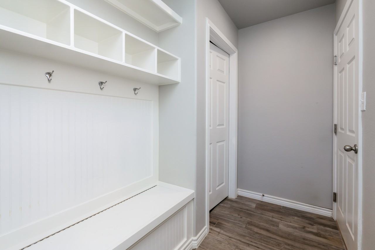 7713 Killebrew Dr #NA - Photo 4 of 14