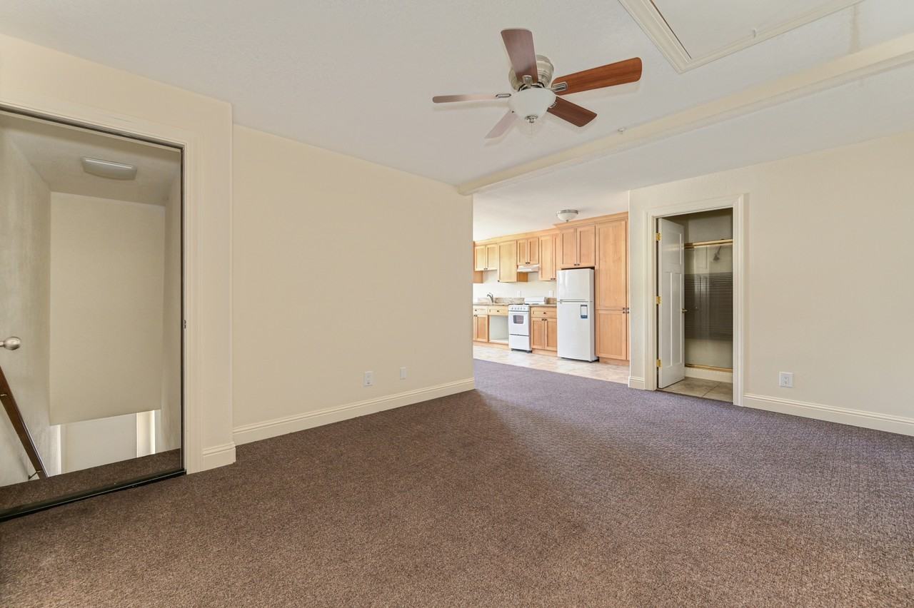 29 S Main St #29 - Photo 3 of 11