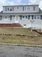 featured image of 3 Sunset Dr #2