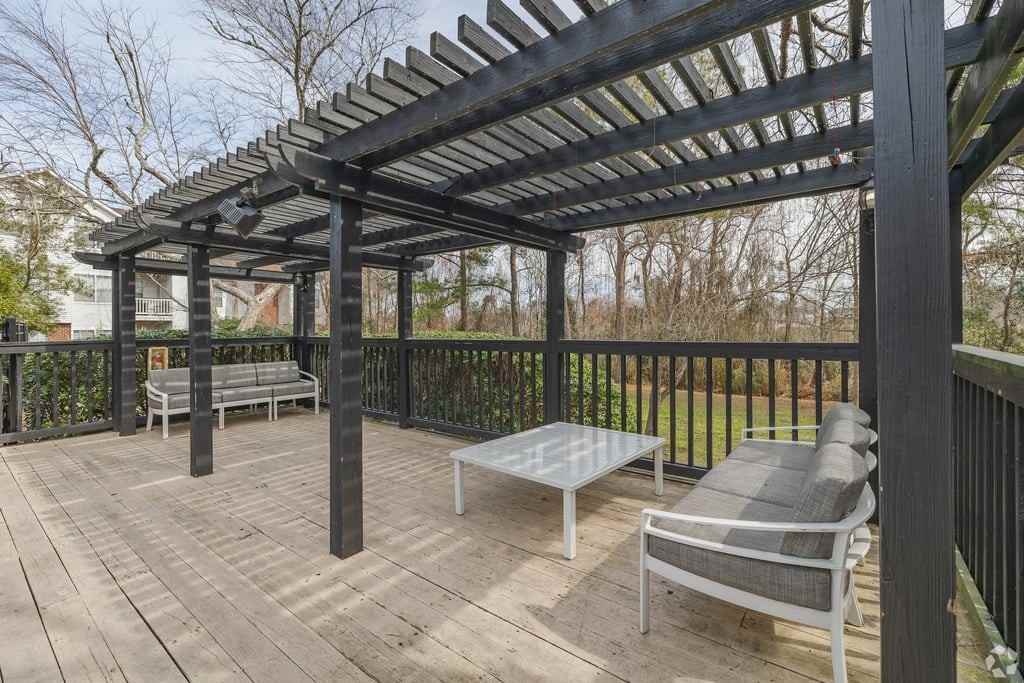 Audubon Park Apartments - Photo 3 of 27