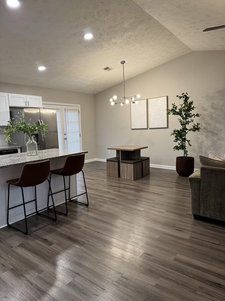 Ridgewood Pl - Photo 5 of 8