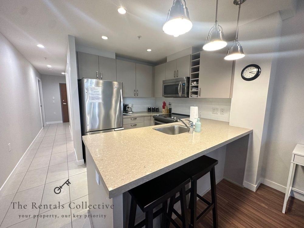 215 West 1st Street #301 - Photo 3 of 12