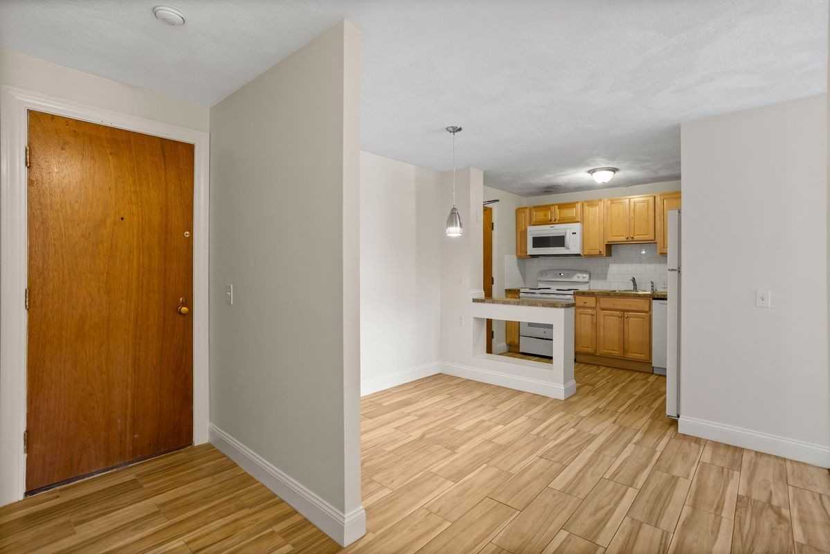 17 Davis Rd ##C9 - Photo 2 of 17