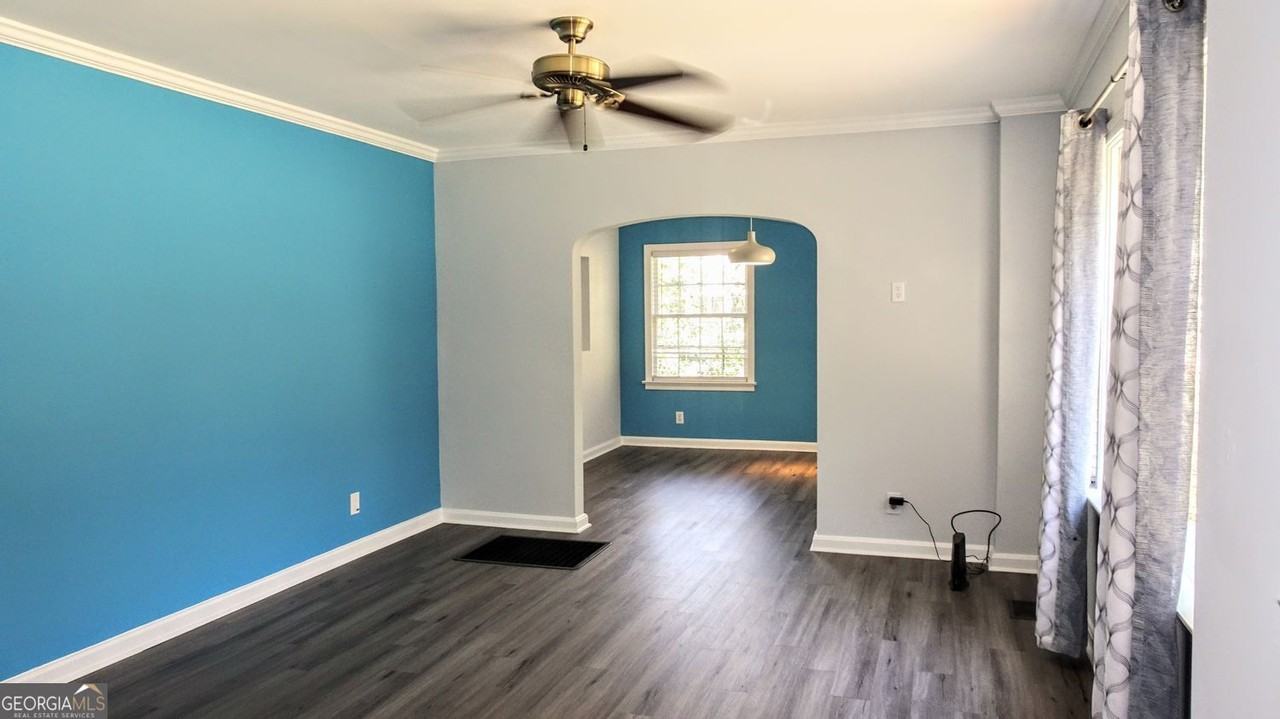 1524 Chantilly Dr Ne - Photo 2 of 21