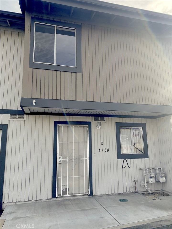 4730 N Vincent Ave - Photo 3 of 33