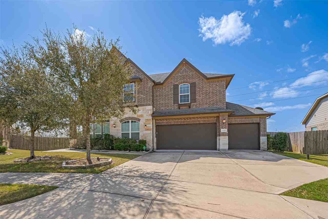 2322 Golden Bay Ln - Photo 3 of 43