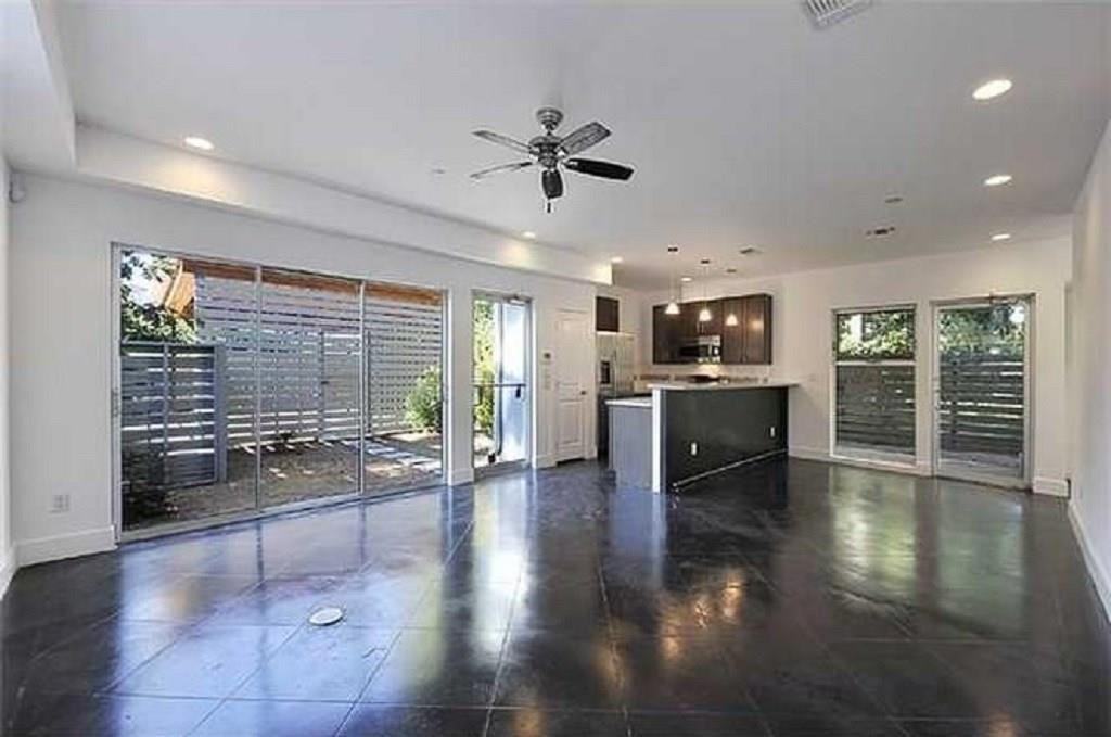 1101 Lambie St - Photo 3 of 14