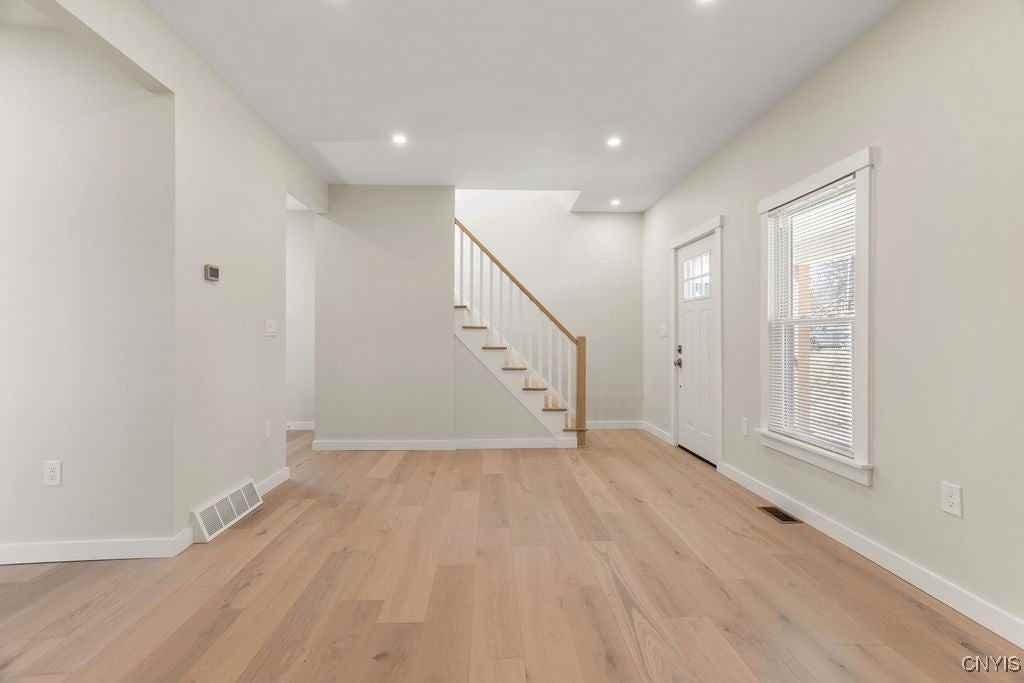 48 North St - Photo 5 of 41