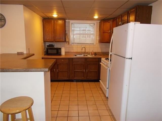 8201 Green St - Photo 6 of 8