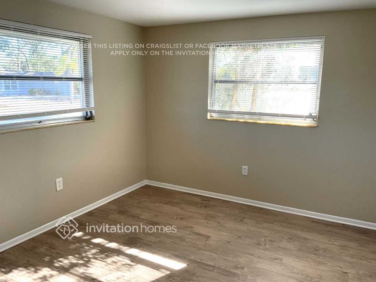 2824 Seaspray St - Photo 7 of 14