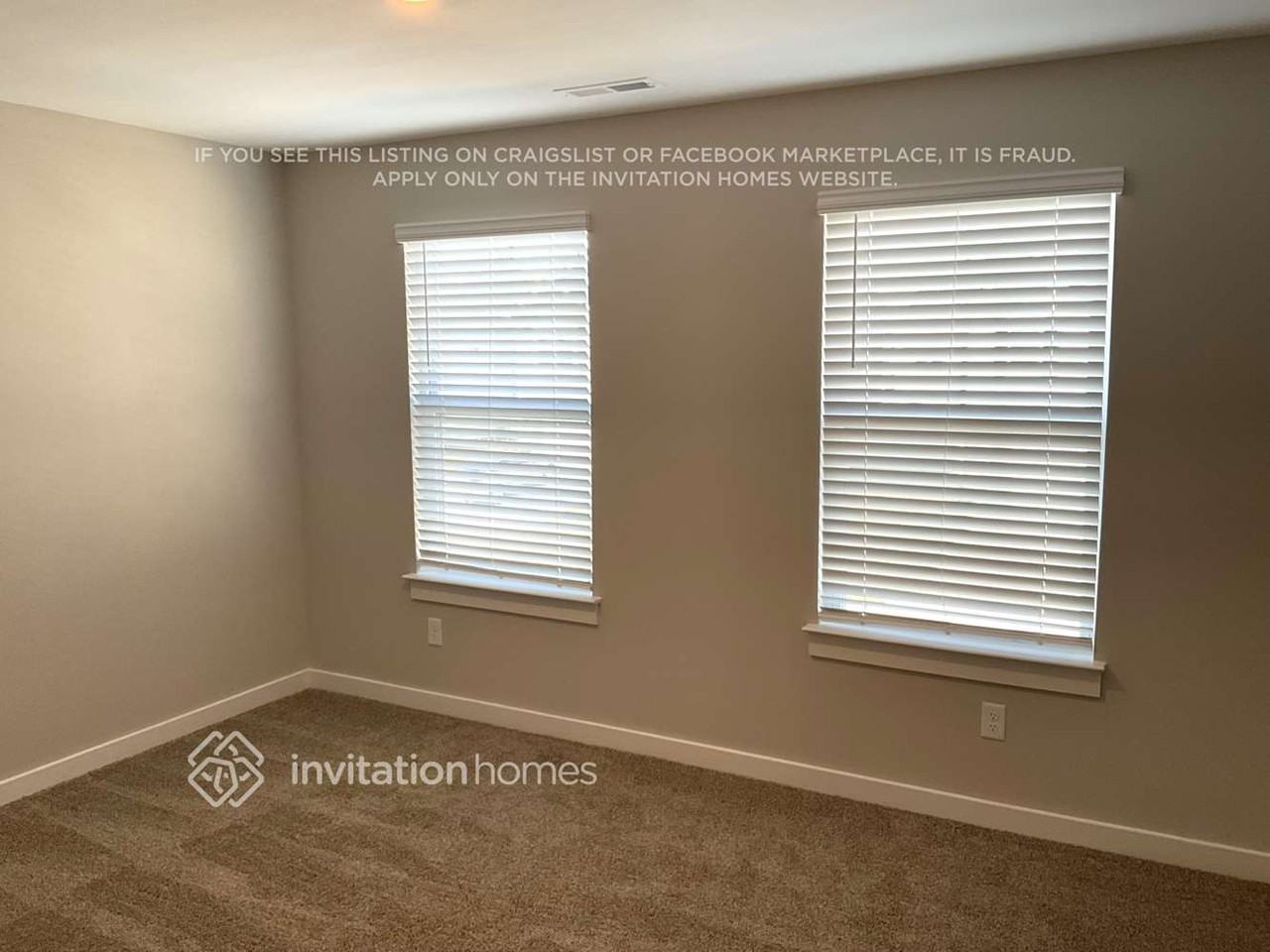 1023 Baltusrol Ln - Photo 6 of 10