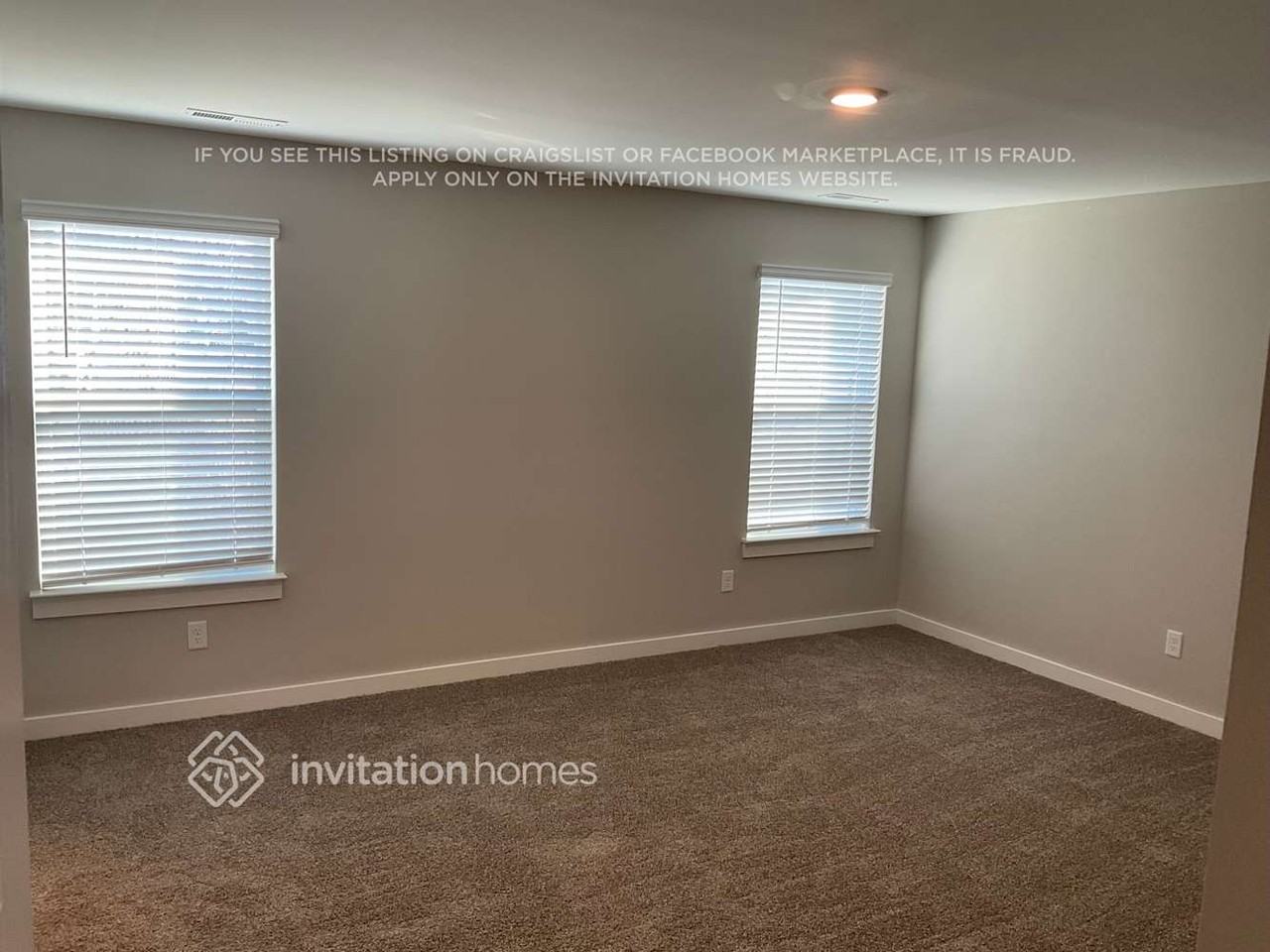 1023 Baltusrol Ln - Photo 7 of 10