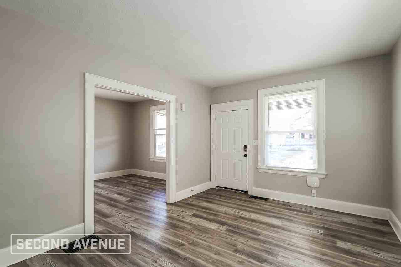 5325 Rolston Ave - Photo 2 of 24