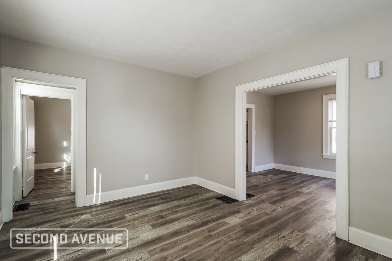 5325 Rolston Ave - Photo 3 of 24