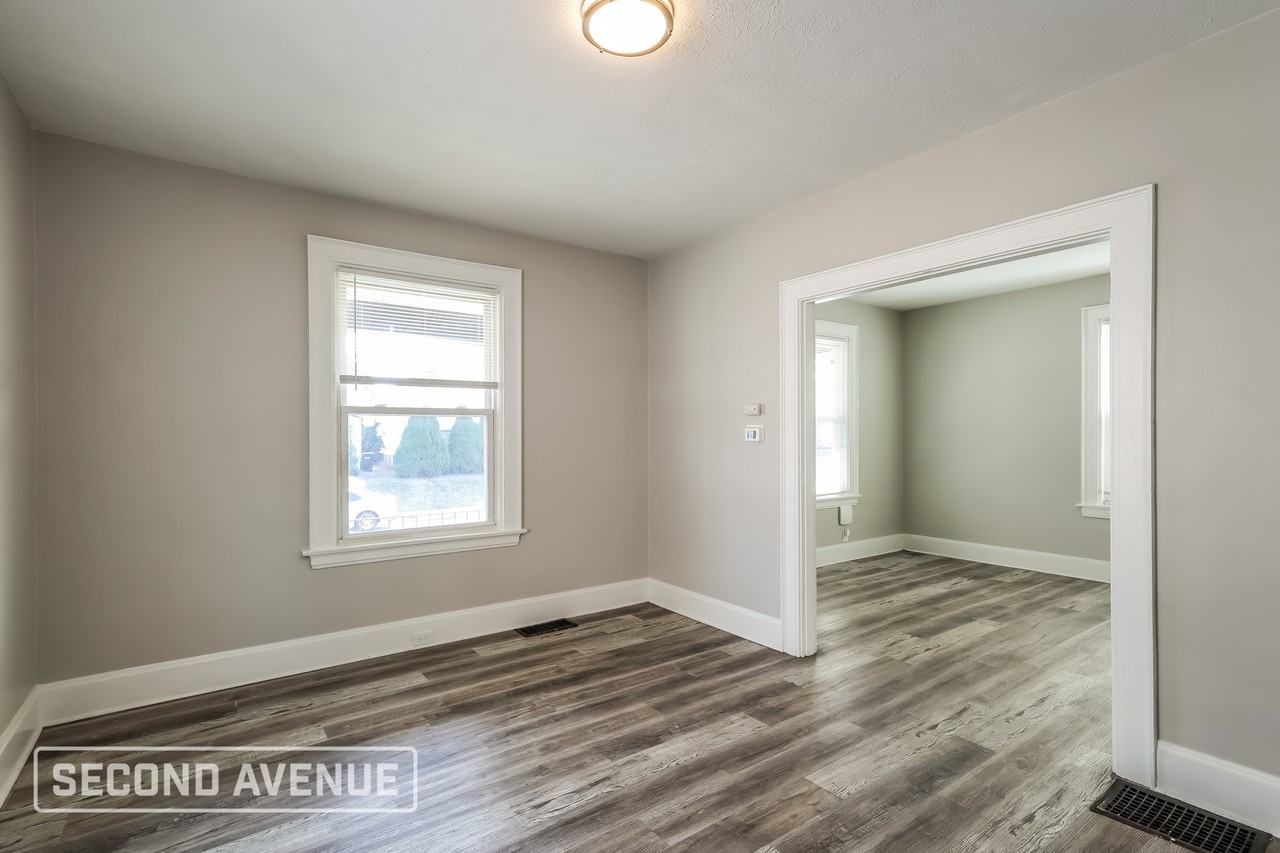 5325 Rolston Ave - Photo 5 of 24