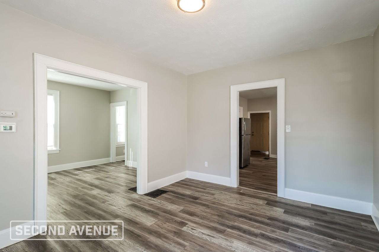 5325 Rolston Ave - Photo 7 of 24