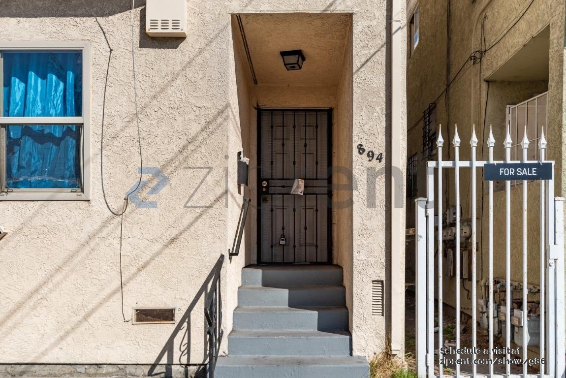 894 31st St - Photo 2 of 14