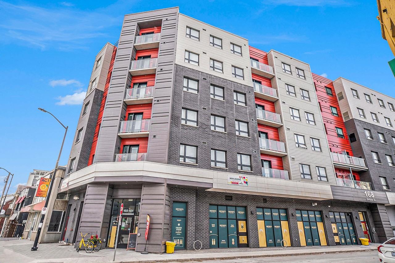 Mural Kingston - Photo 3 of 50