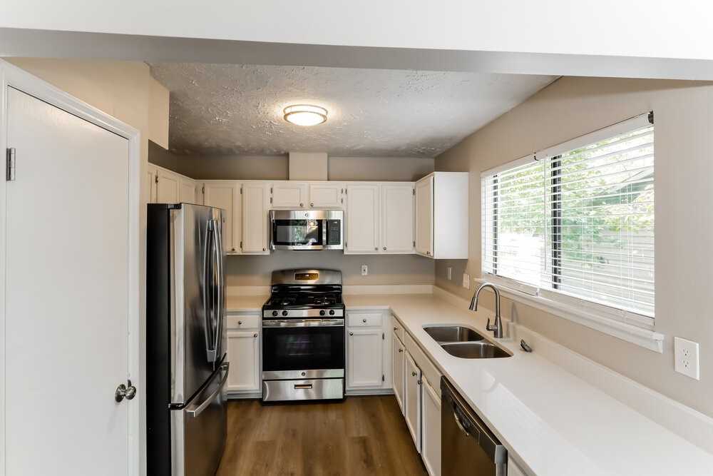 5177 Aberdeen Ct Nw - Photo 6 of 16