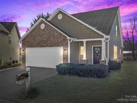 5 Maxim Ct - Photo 1 of 1