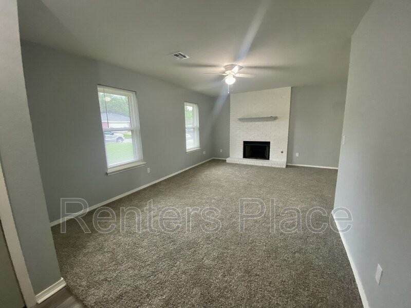 8108 N 121st East Ave - Photo 2 of 14