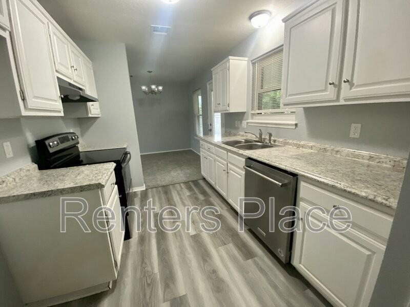 8108 N 121st East Ave - Photo 6 of 14