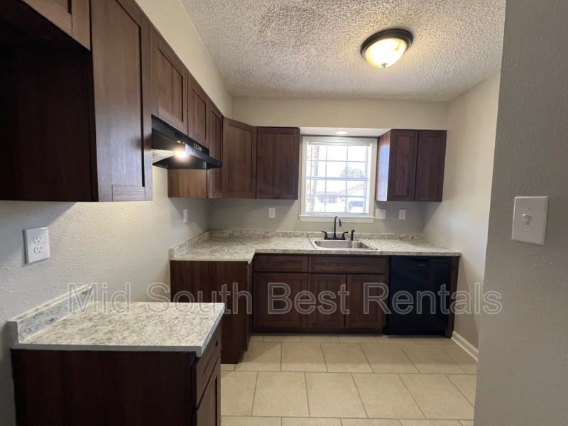 3442 Dungreen St - Photo 3 of 8