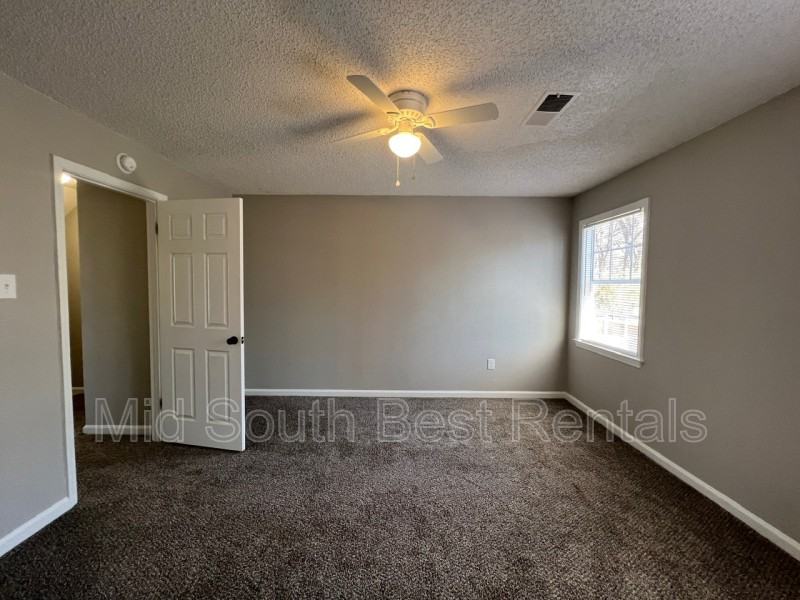 3442 Dungreen St - Photo 4 of 8