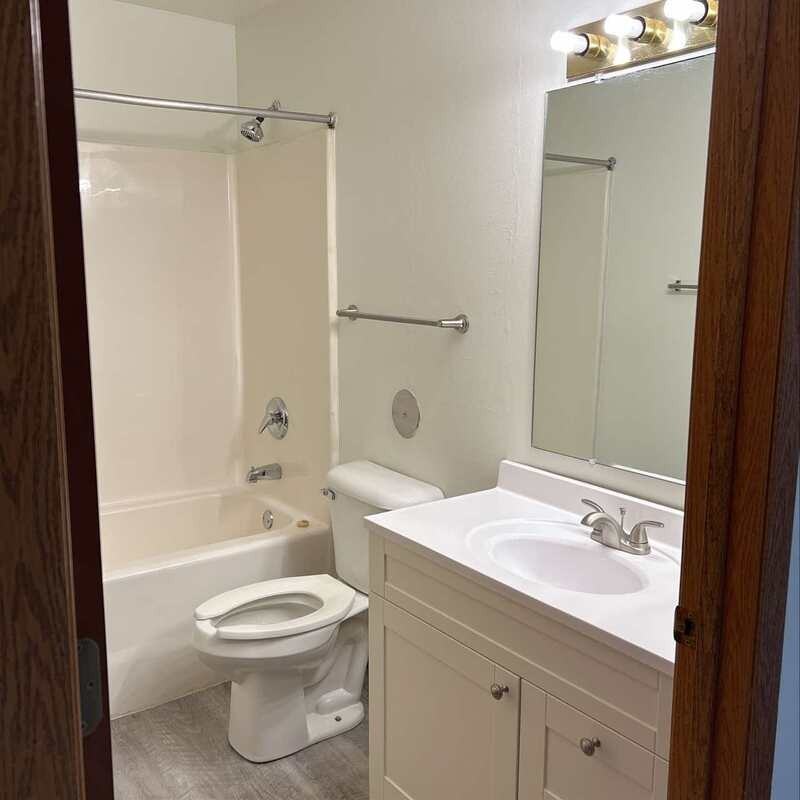 430 Sullivan St - Photo 7 of 8