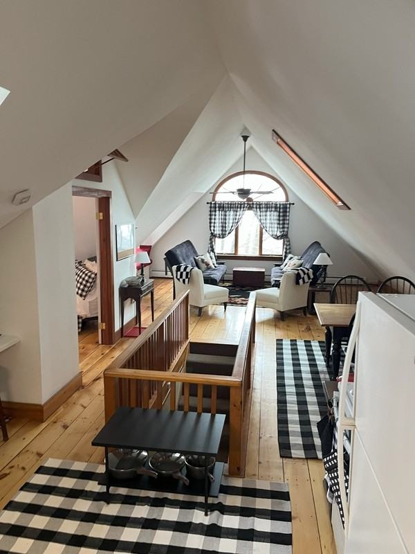 2 Elm St - Photo 3 of 44