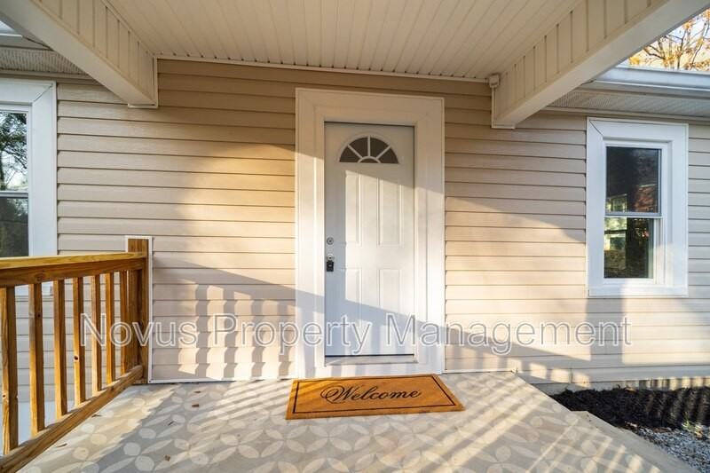 902 Rome St #A - Photo 2 of 27
