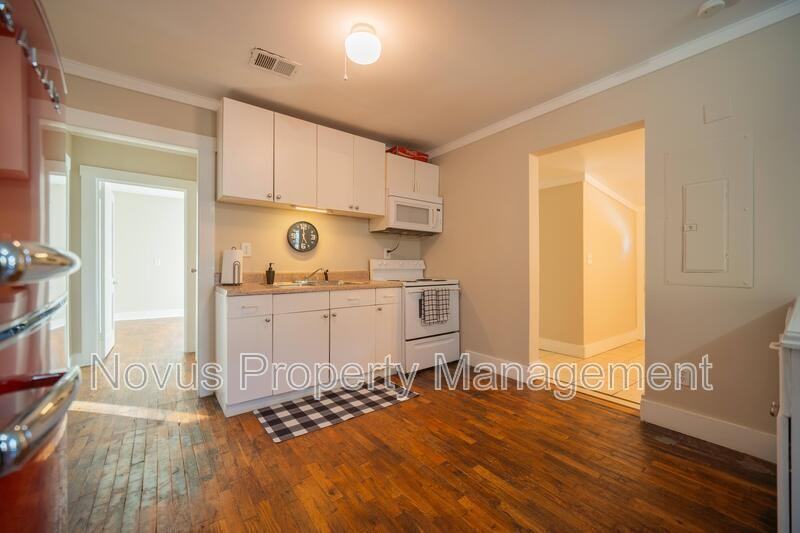 902 Rome St #A - Photo 6 of 27