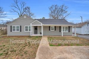 featured image of 713 N Lakeshore Dr