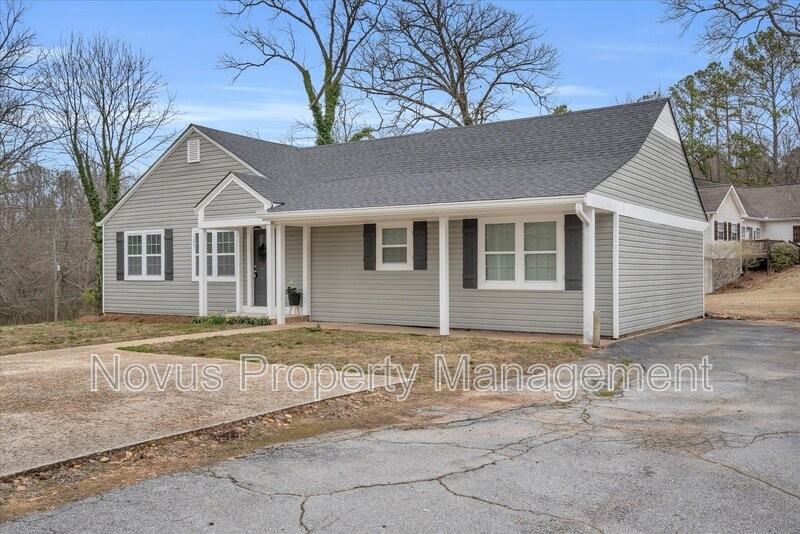 713 N Lakeshore Dr - Photo 4 of 35