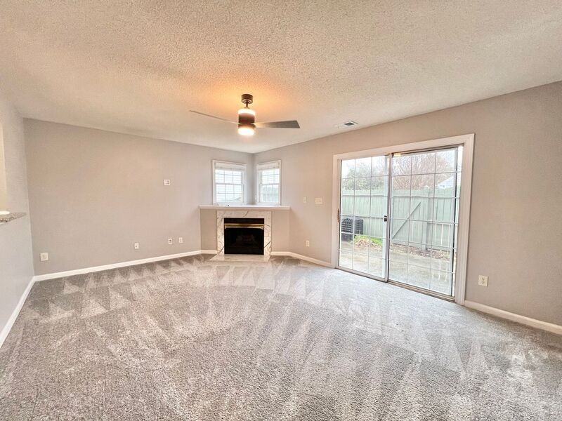 302 Center Heights Ct - Photo 5 of 18