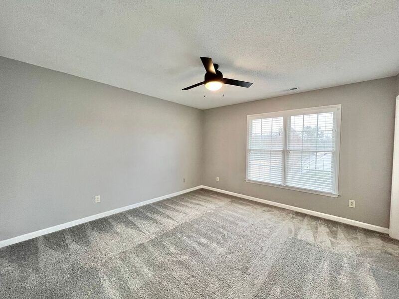 302 Center Heights Ct - Photo 7 of 18