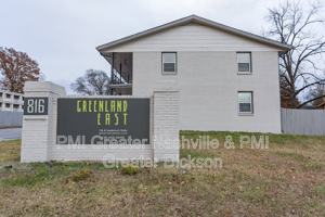 featured image of 816 Greenland Dr #7