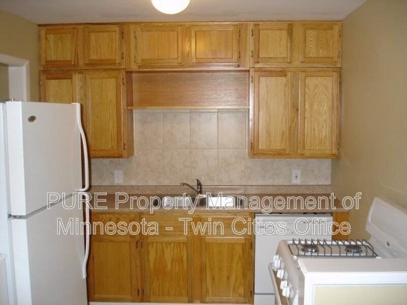 2932 Texas Ave S - Photo 2 of 8