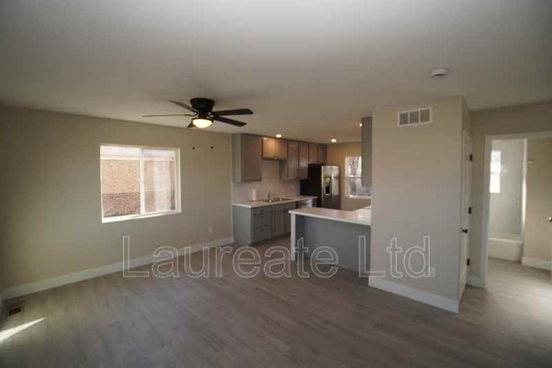 2855 Pontiac St - Photo 3 of 12