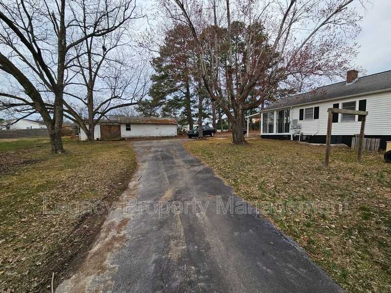 102 Allen Ruffin Ave - Photo 2 of 13