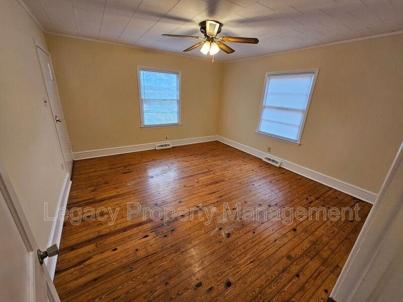 102 Allen Ruffin Ave - Photo 3 of 13