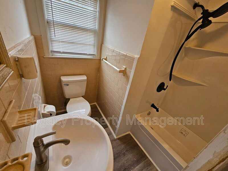 102 Allen Ruffin Ave - Photo 6 of 13