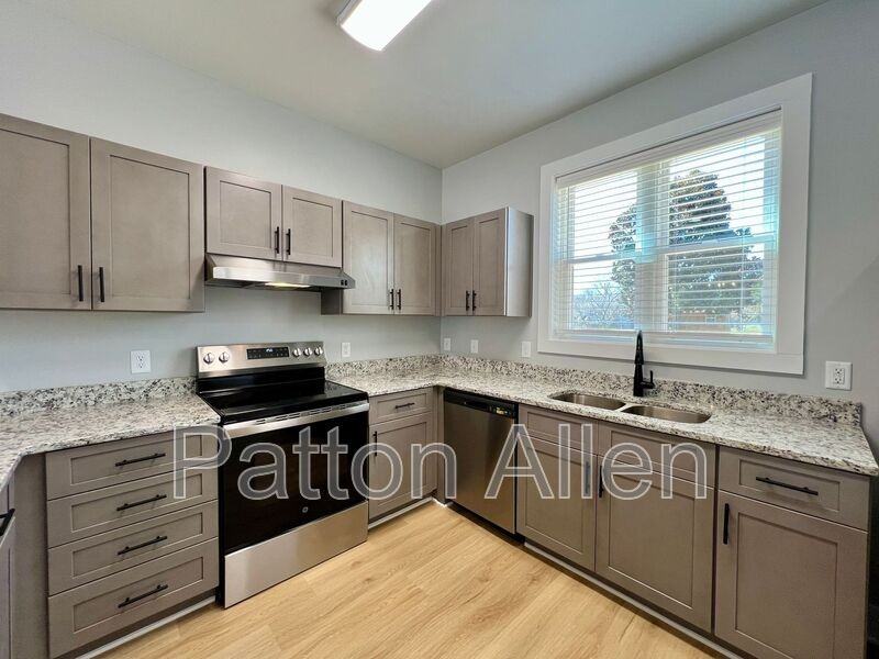 22 Catawba Valley Ct #1 - Photo 6 of 23