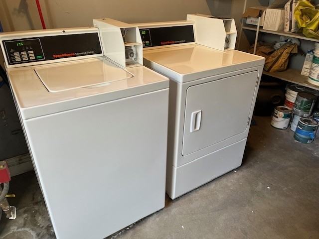 3667 Dunn Drive - Photo 2 of 9